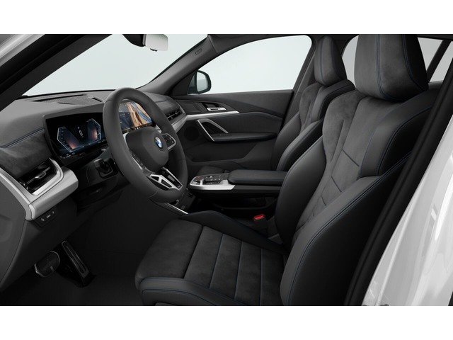 BMW X2 xDrive20d color Blanco. Año 2025. 120KW(163CV). Diésel. En concesionario Celtamotor Vigo de Pontevedra