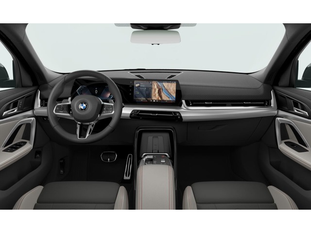 BMW X2 xDrive20d color Negro. Año 2025. 120KW(163CV). Diésel. En concesionario Celtamotor Vigo de Pontevedra