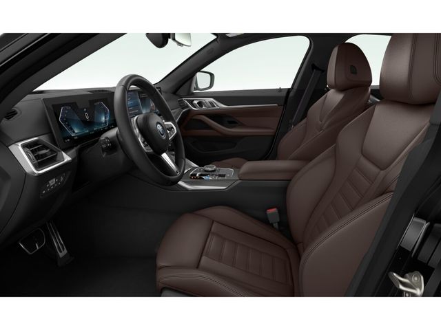 BMW i4 eDrive40 color Negro. Año 2024. 250KW(340CV). Eléctrico. En concesionario Motri Motor Jaén de Jaén