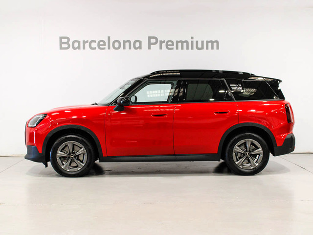 fotoG 2 del MINI MINI Countryman C 125 kW (170 CV) 170cv Gasolina del 2024 en Barcelona