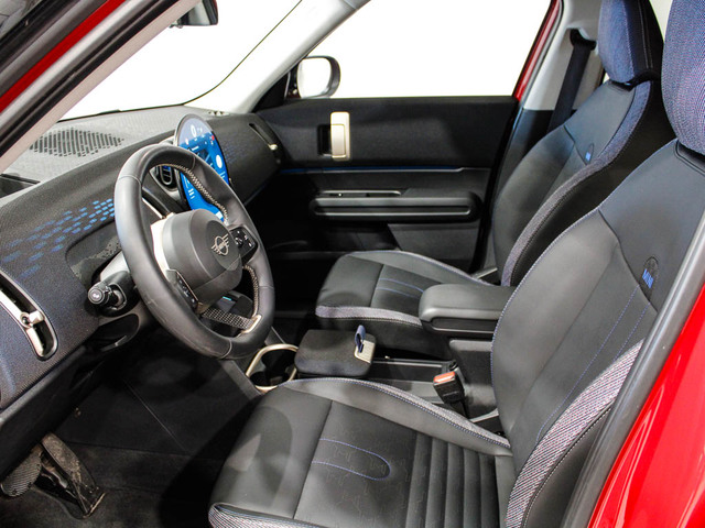 fotoG 10 del MINI MINI Countryman C 125 kW (170 CV) 170cv Gasolina del 2024 en Barcelona