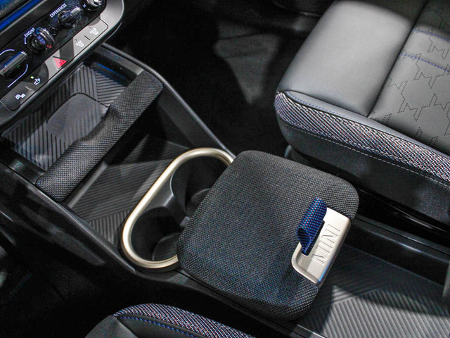 fotoG 14 del MINI MINI Countryman C 125 kW (170 CV) 170cv Gasolina del 2024 en Barcelona