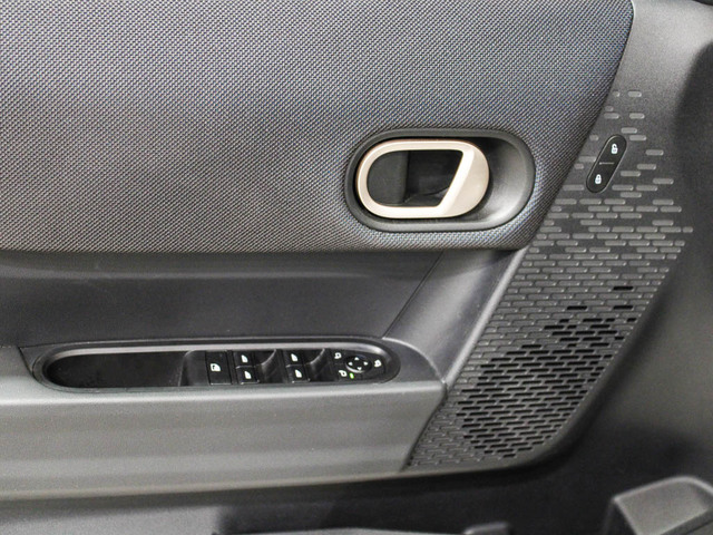 fotoG 14 del MINI MINI 5 Puertas Cooper C 115 kW (156 CV) 156cv Gasolina del 2024 en Barcelona