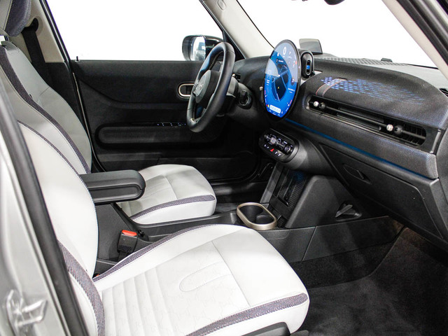 fotoG 15 del MINI MINI 5 Puertas Cooper C 115 kW (156 CV) 156cv Gasolina del 2024 en Barcelona