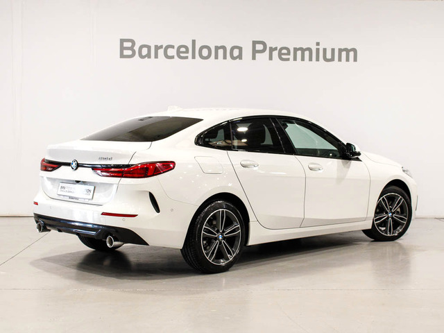 BMW Serie 2 218d Gran Coupe color Blanco. Año 2024. 110KW(150CV). Diésel. En concesionario Barcelona Premium -- GRAN VIA de Barcelona