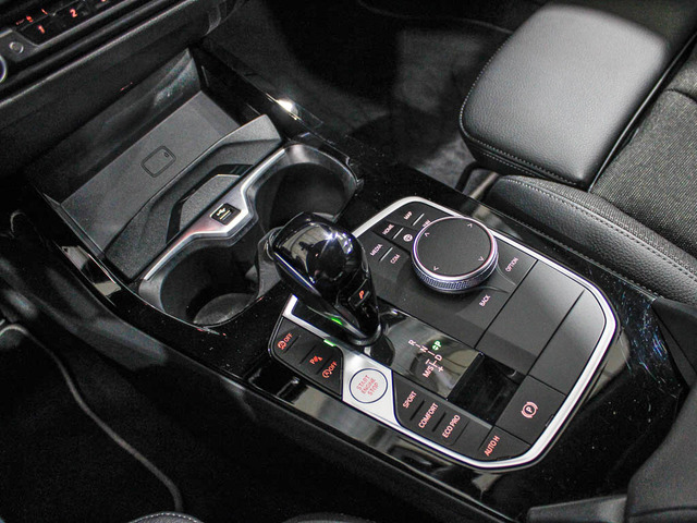 BMW Serie 2 218d Gran Coupe color Blanco. Año 2024. 110KW(150CV). Diésel. En concesionario Barcelona Premium -- GRAN VIA de Barcelona