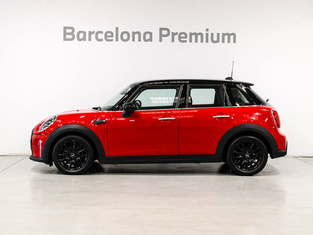 fotoG 2 del MINI MINI 5 Puertas Cooper 100 kW (136 CV) 136cv Gasolina del 2022 en Barcelona