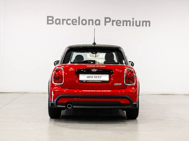 fotoG 4 del MINI MINI 5 Puertas Cooper 100 kW (136 CV) 136cv Gasolina del 2022 en Barcelona