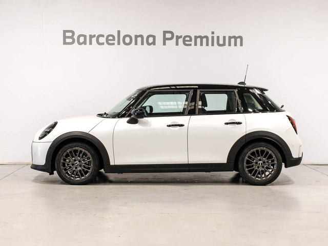 fotoG 2 del MINI MINI 5 Puertas Cooper C 115 kW (156 CV) 156cv Gasolina del 2025 en Barcelona