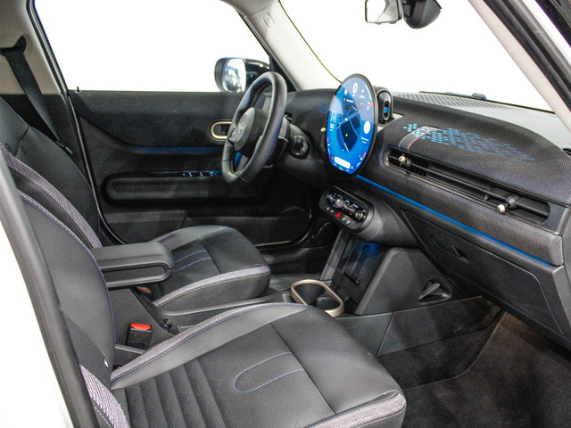 fotoG 15 del MINI MINI 5 Puertas Cooper C 115 kW (156 CV) 156cv Gasolina del 2025 en Barcelona