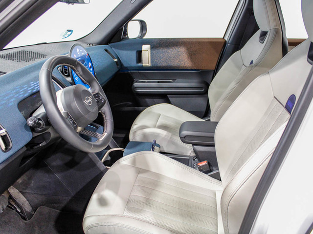 fotoG 10 del MINI MINI Countryman D 120 kW (163 CV) 163cv Diésel del 2025 en Barcelona