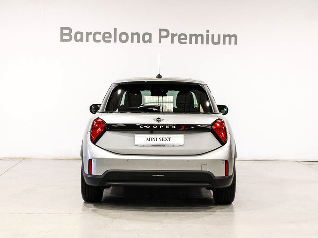 fotoG 4 del MINI MINI 5 Puertas Cooper S 150 kW (204 CV) 204cv Gasolina del 2025 en Barcelona