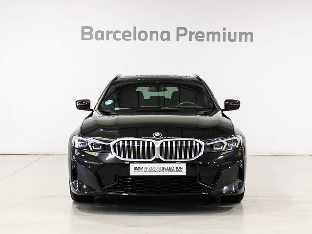 BMW Serie 3 318d Touring color Negro. Año 2025. 110KW(150CV). Diésel. En concesionario Barcelona Premium -- GRAN VIA de Barcelona