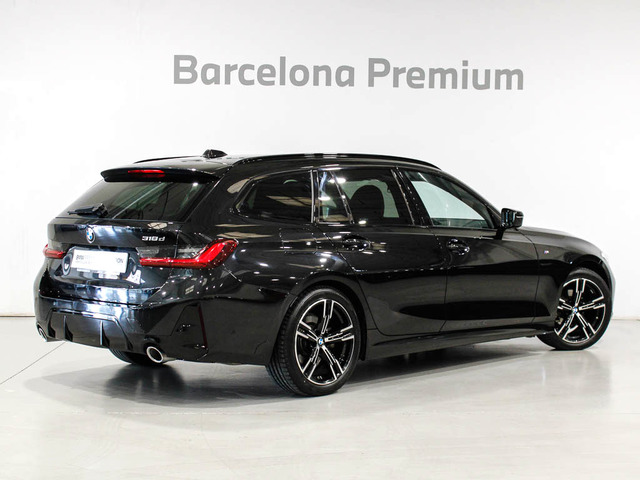 BMW Serie 3 318d Touring color Negro. Año 2025. 110KW(150CV). Diésel. En concesionario Barcelona Premium -- GRAN VIA de Barcelona