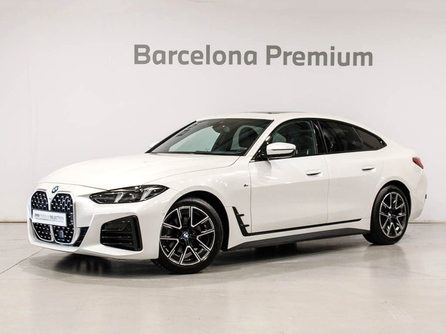 BMW Serie 4 420i Gran Coupe color Blanco. Año 2025. 135KW(184CV). Gasolina. En concesionario Barcelona Premium -- GRAN VIA de Barcelona