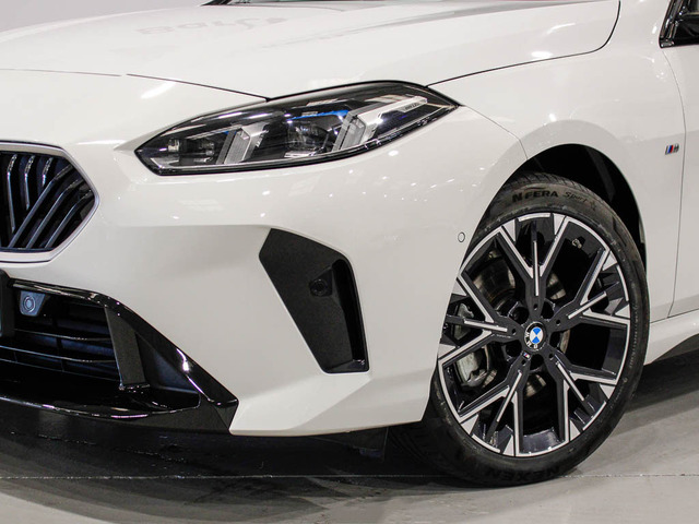 BMW Serie 2 218d Gran Coupe color Blanco. Año 2025. 110KW(150CV). Diésel. En concesionario Barcelona Premium -- GRAN VIA de Barcelona