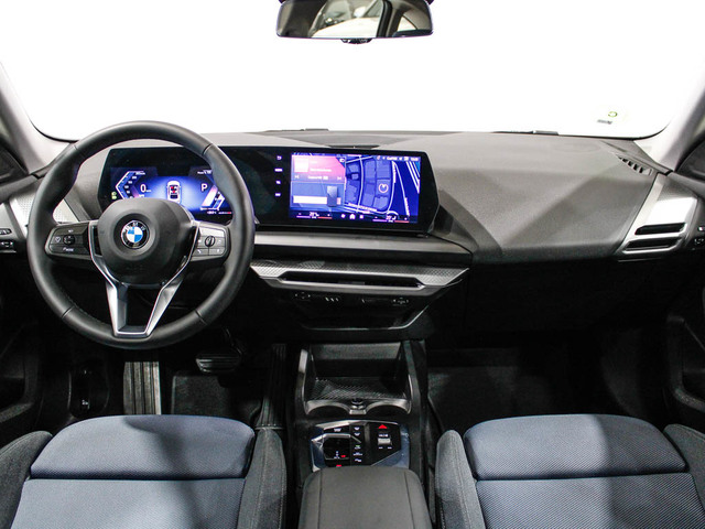 BMW Serie 2 218d Gran Coupe color Blanco. Año 2025. 110KW(150CV). Diésel. En concesionario Barcelona Premium -- GRAN VIA de Barcelona