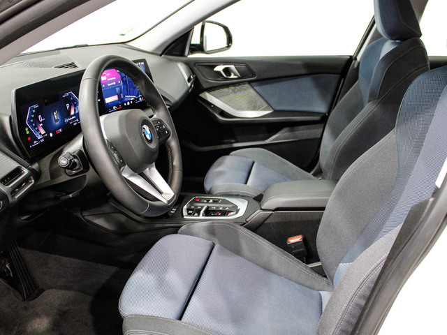 BMW Serie 2 218d Gran Coupe color Blanco. Año 2025. 110KW(150CV). Diésel. En concesionario Barcelona Premium -- GRAN VIA de Barcelona