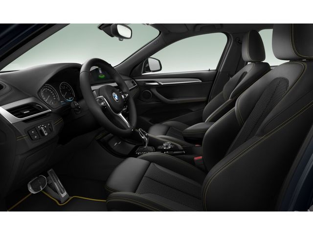 BMW X2 xDrive20i color Gris. Año 2021. 141KW(192CV). Gasolina. En concesionario Caetano Cuzco, Alcalá de Madrid