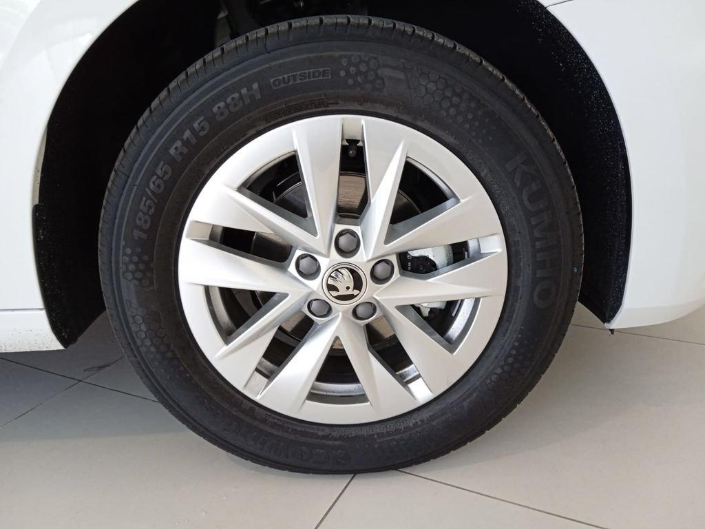 1.0 TSI Ambition 70 kW (95 CV)