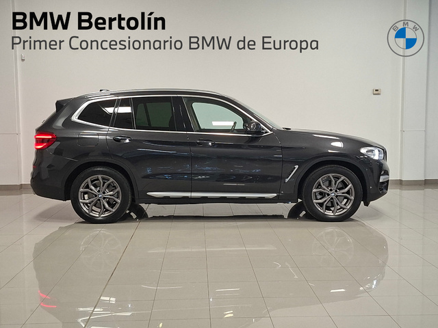 BMW X3 xDrive20d color Gris. Año 2021. 140KW(190CV). Diésel. En concesionario Automoviles Bertolin, S.L. de Valencia