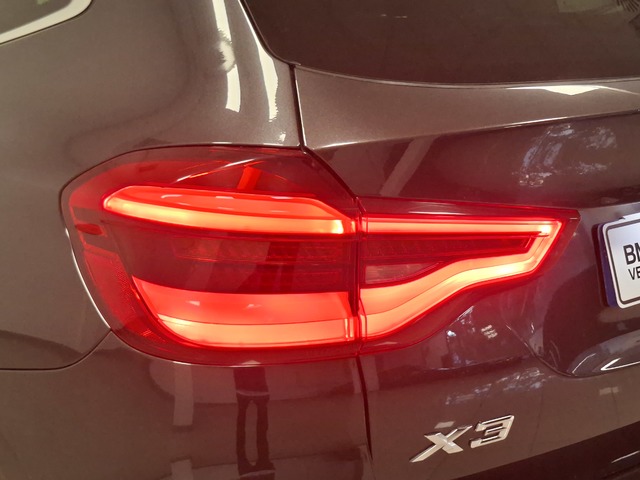 BMW X3 xDrive20d color Gris. Año 2021. 140KW(190CV). Diésel. En concesionario Automoviles Bertolin, S.L. de Valencia