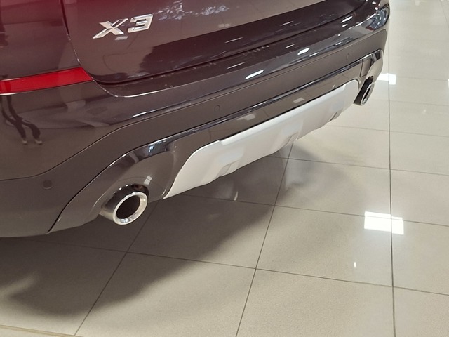 BMW X3 xDrive20d color Gris. Año 2021. 140KW(190CV). Diésel. En concesionario Automoviles Bertolin, S.L. de Valencia