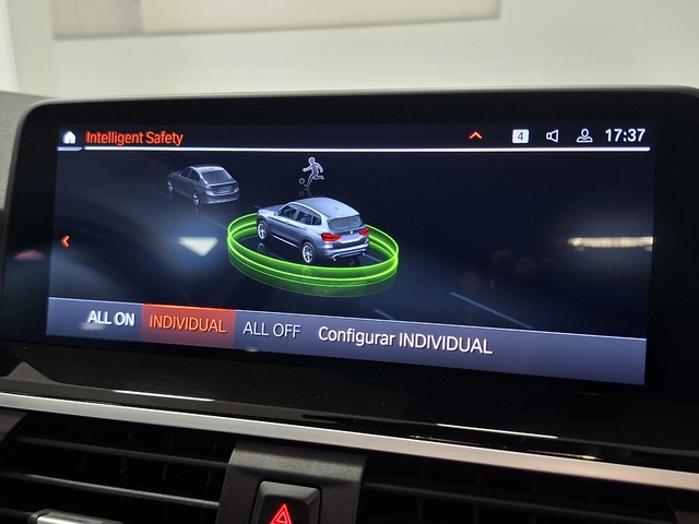 BMW X3 xDrive20d color Gris. Año 2021. 140KW(190CV). Diésel. En concesionario Automoviles Bertolin, S.L. de Valencia