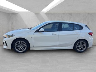 Fotos de BMW Serie 1 118d color Blanco. Año 2021. 110KW(150CV). Diésel. En concesionario BMW Avilcar Ávila de Ávila