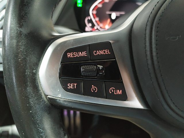 BMW Serie 1 118d color Rojo. Año 2022. 110KW(150CV). Diésel. En concesionario Hispamovil Elche de Alicante