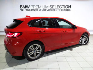 BMW Serie 1 118d color Rojo. Año 2022. 110KW(150CV). Diésel. En concesionario Hispamovil Elche de Alicante