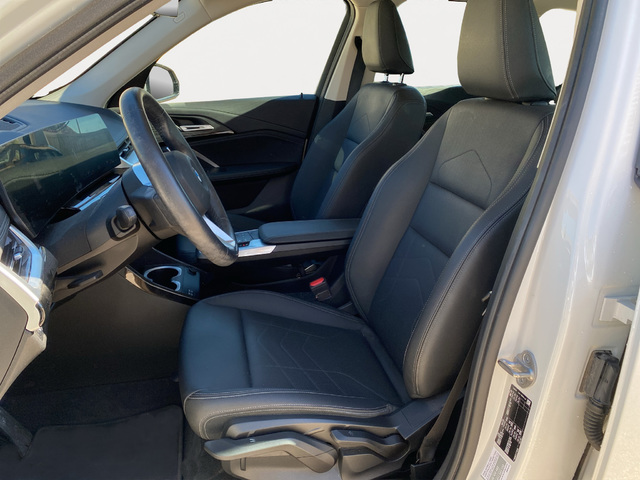 BMW X1 sDrive18d color Blanco. Año 2022. 110KW(150CV). Diésel. En concesionario Hispamovil, Orihuela de Alicante