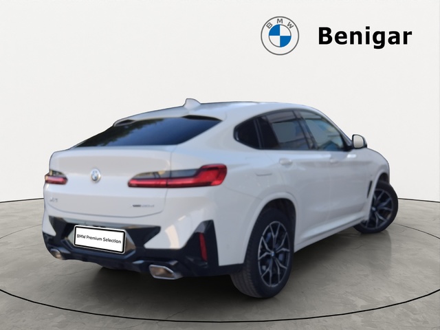BMW X4 xDrive20d color Blanco. Año 2024. 140KW(190CV). Diésel. En concesionario ALZIRA Automoviles Fersan, S.A. de Valencia
