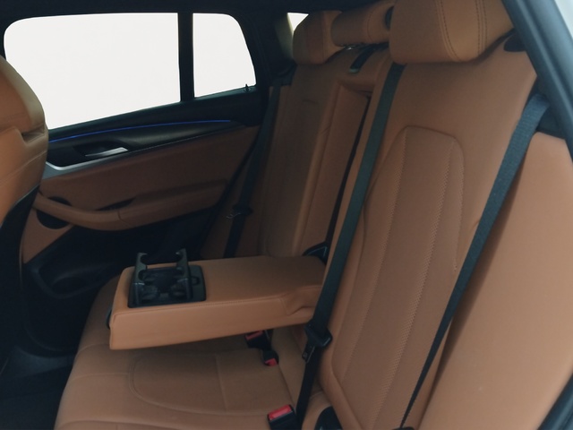 BMW X4 xDrive20d color Blanco. Año 2024. 140KW(190CV). Diésel. En concesionario ALZIRA Automoviles Fersan, S.A. de Valencia