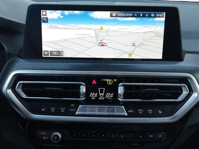 BMW X4 xDrive20d color Blanco. Año 2024. 140KW(190CV). Diésel. En concesionario ALZIRA Automoviles Fersan, S.A. de Valencia