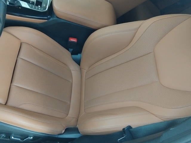 BMW X4 xDrive20d color Blanco. Año 2024. 140KW(190CV). Diésel. En concesionario ALZIRA Automoviles Fersan, S.A. de Valencia