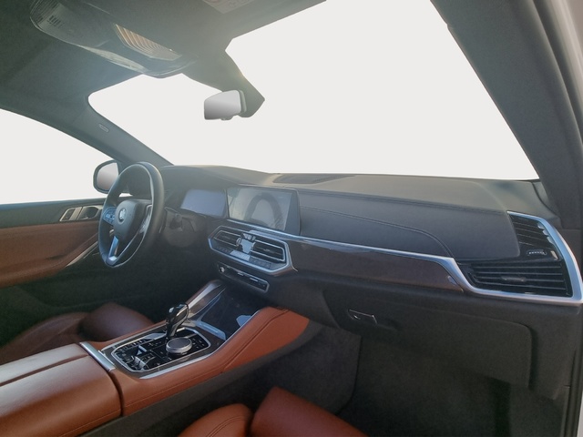 BMW X6 xDrive40i color Blanco. Año 2021. 250KW(340CV). Gasolina. En concesionario GANDIA Automoviles Fersan, S.A. de Valencia