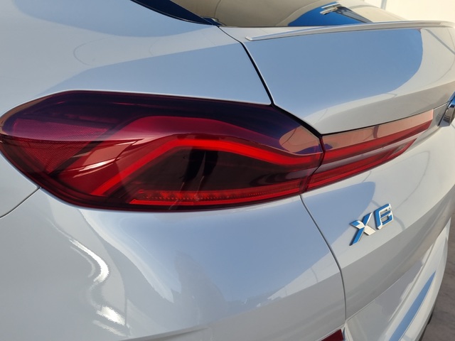 BMW X6 xDrive40i color Blanco. Año 2021. 250KW(340CV). Gasolina. En concesionario GANDIA Automoviles Fersan, S.A. de Valencia