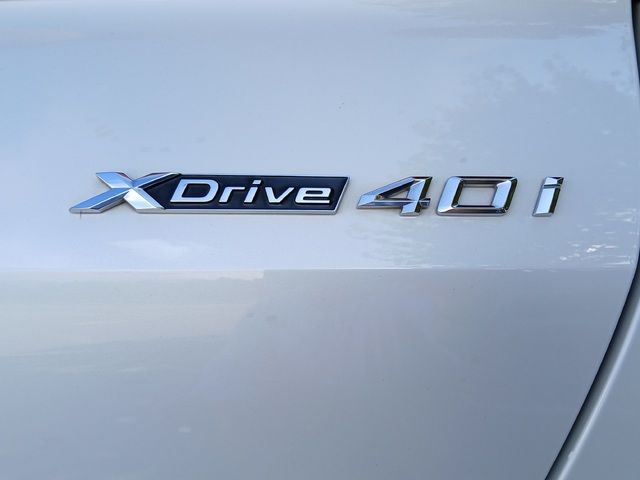 BMW X6 xDrive40i color Blanco. Año 2021. 250KW(340CV). Gasolina. En concesionario GANDIA Automoviles Fersan, S.A. de Valencia