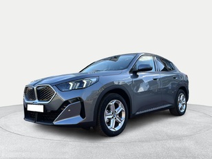 Fotos de BMW iX2 eDrive20 color Gris. Año 2025. 150KW(204CV). Eléctrico. En concesionario Motri Motor Jaén de Jaén