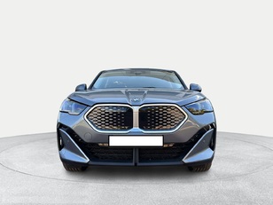 Fotos de BMW iX2 eDrive20 color Gris. Año 2025. 150KW(204CV). Eléctrico. En concesionario Motri Motor Jaén de Jaén