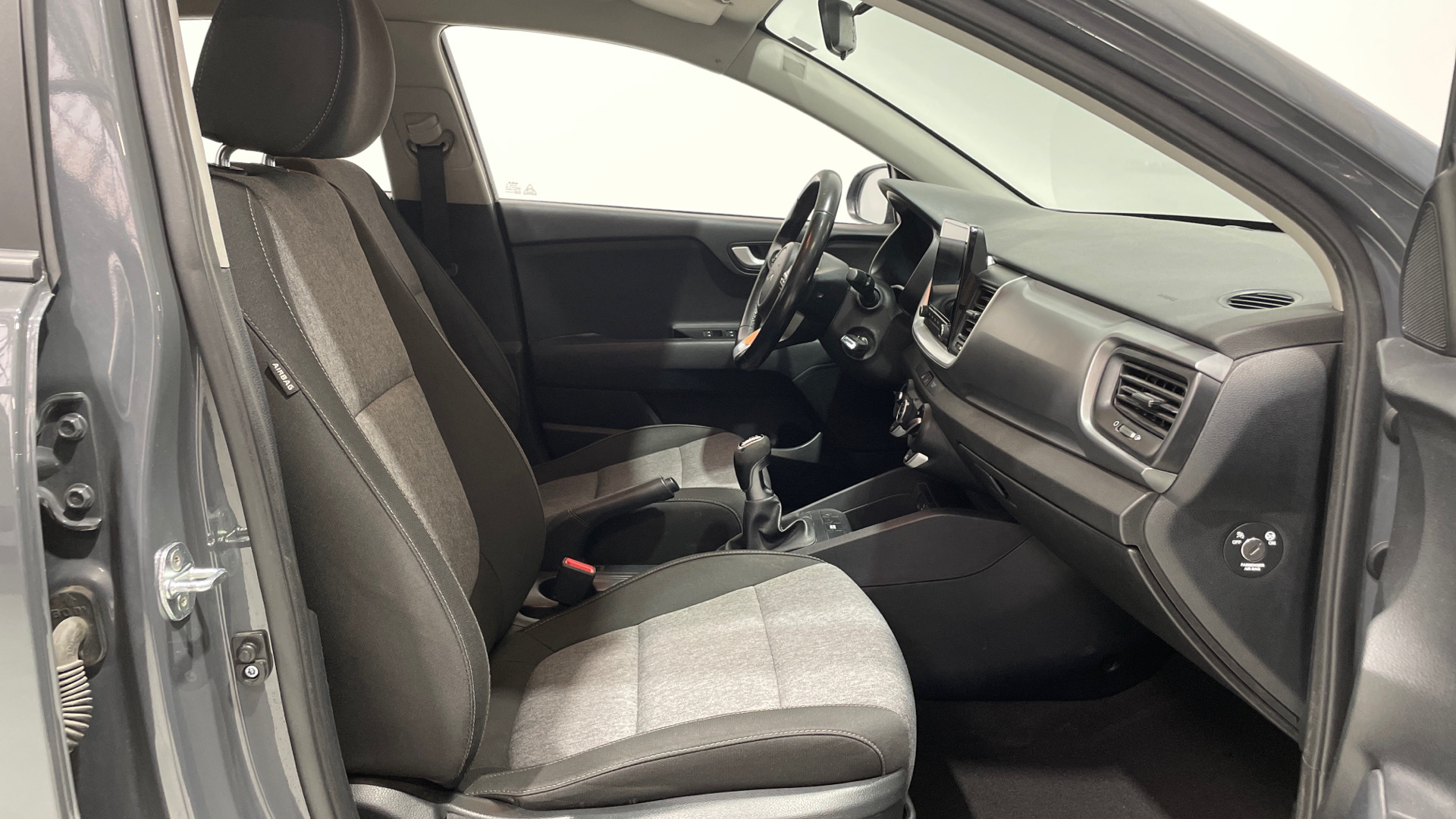 Kia Stonic 1.0 T-GDi MHEV en Barcelona