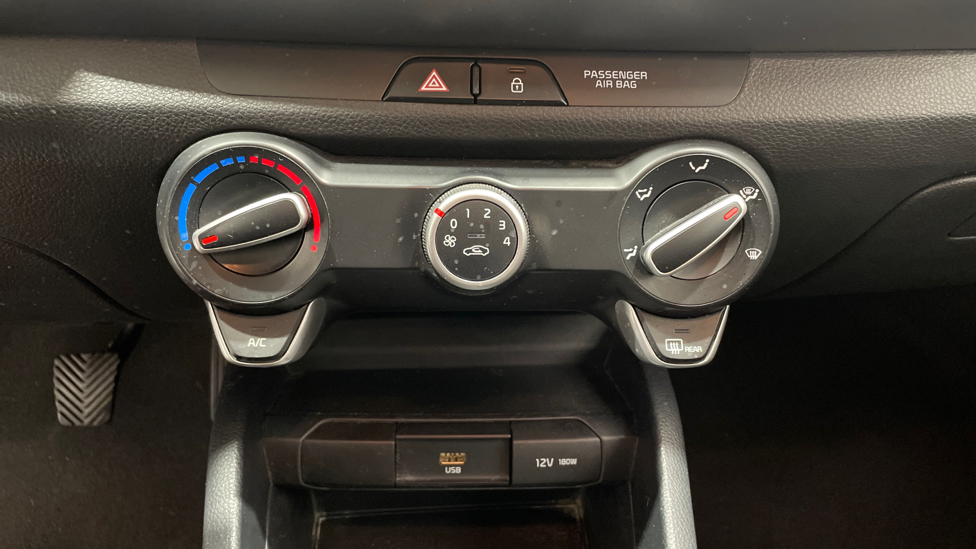 Kia Stonic 1.0 T-GDi MHEV en Barcelona