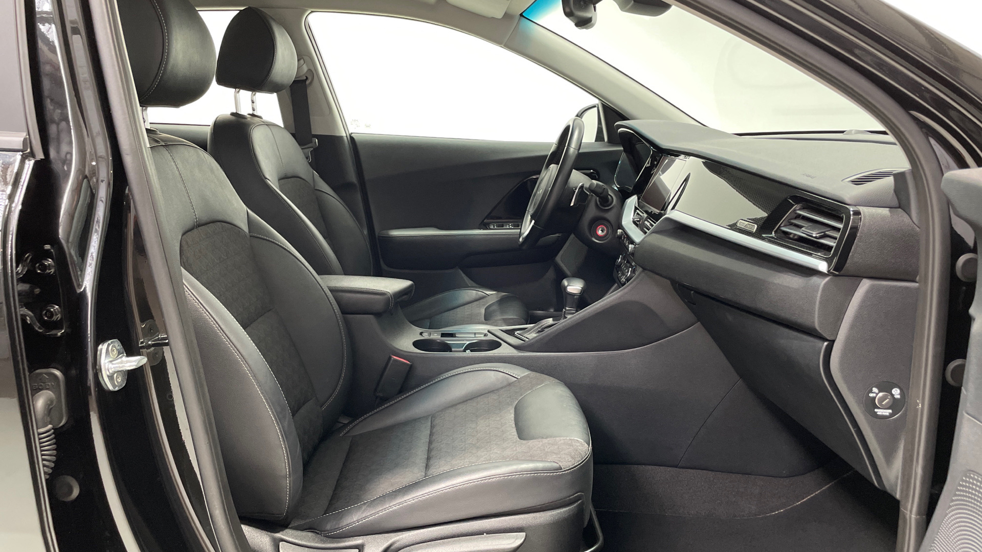 Kia Niro 1.6 GDi HEV Híbrido en Barcelona