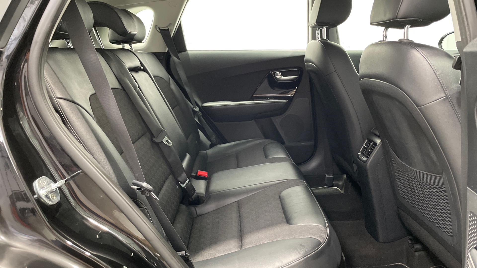 Kia Niro 1.6 GDi HEV Híbrido en Barcelona