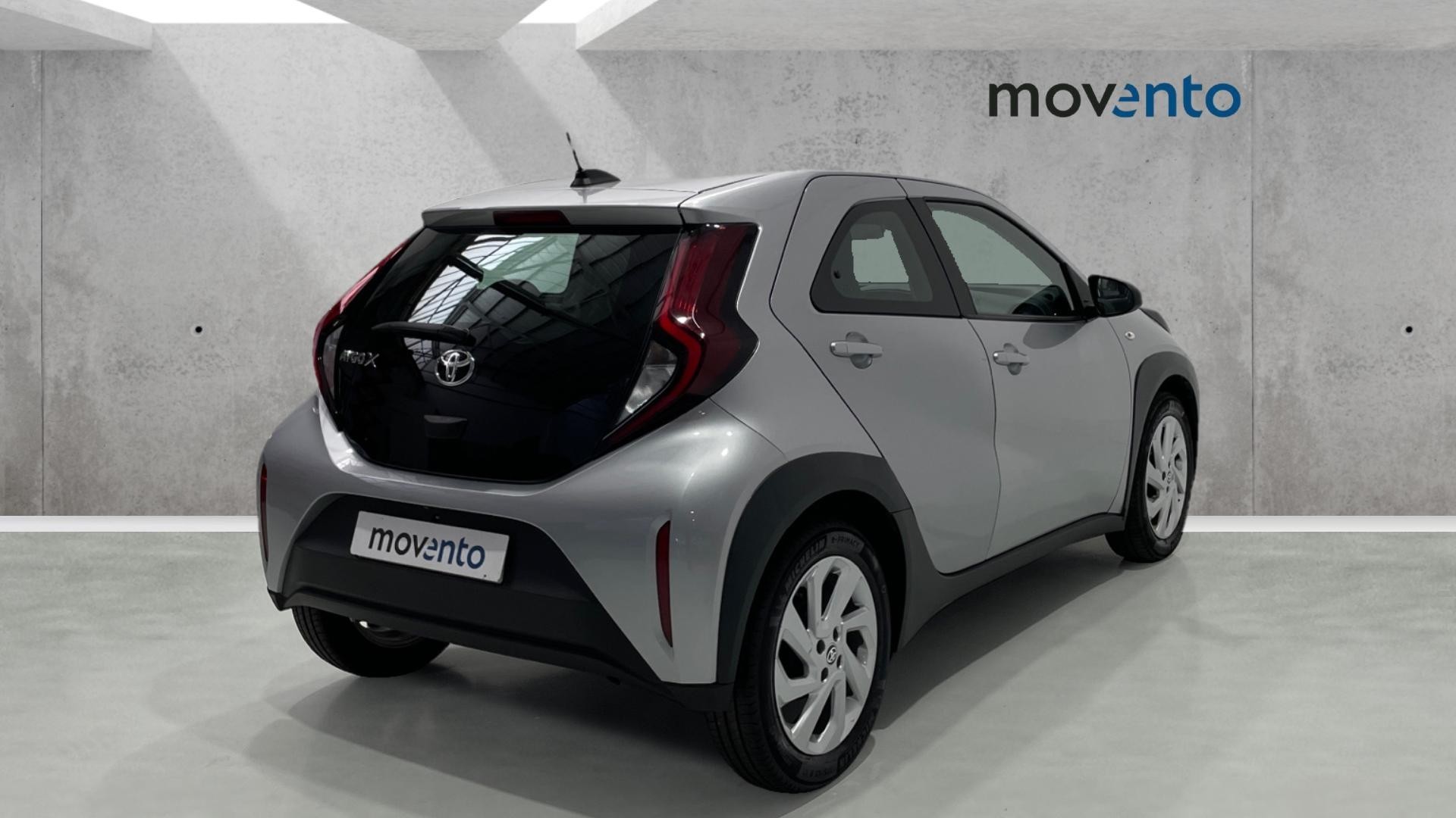 Toyota Aygo X Cross 1.0 VVT-i en Barcelona