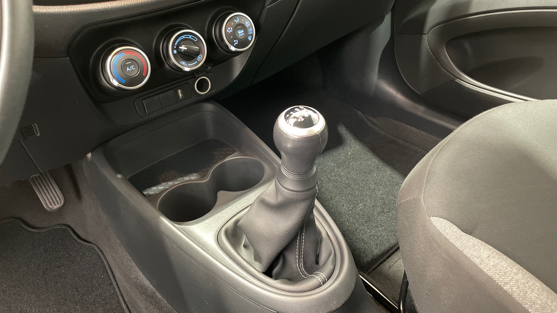 Toyota Aygo X Cross 1.0 VVT-i en Barcelona