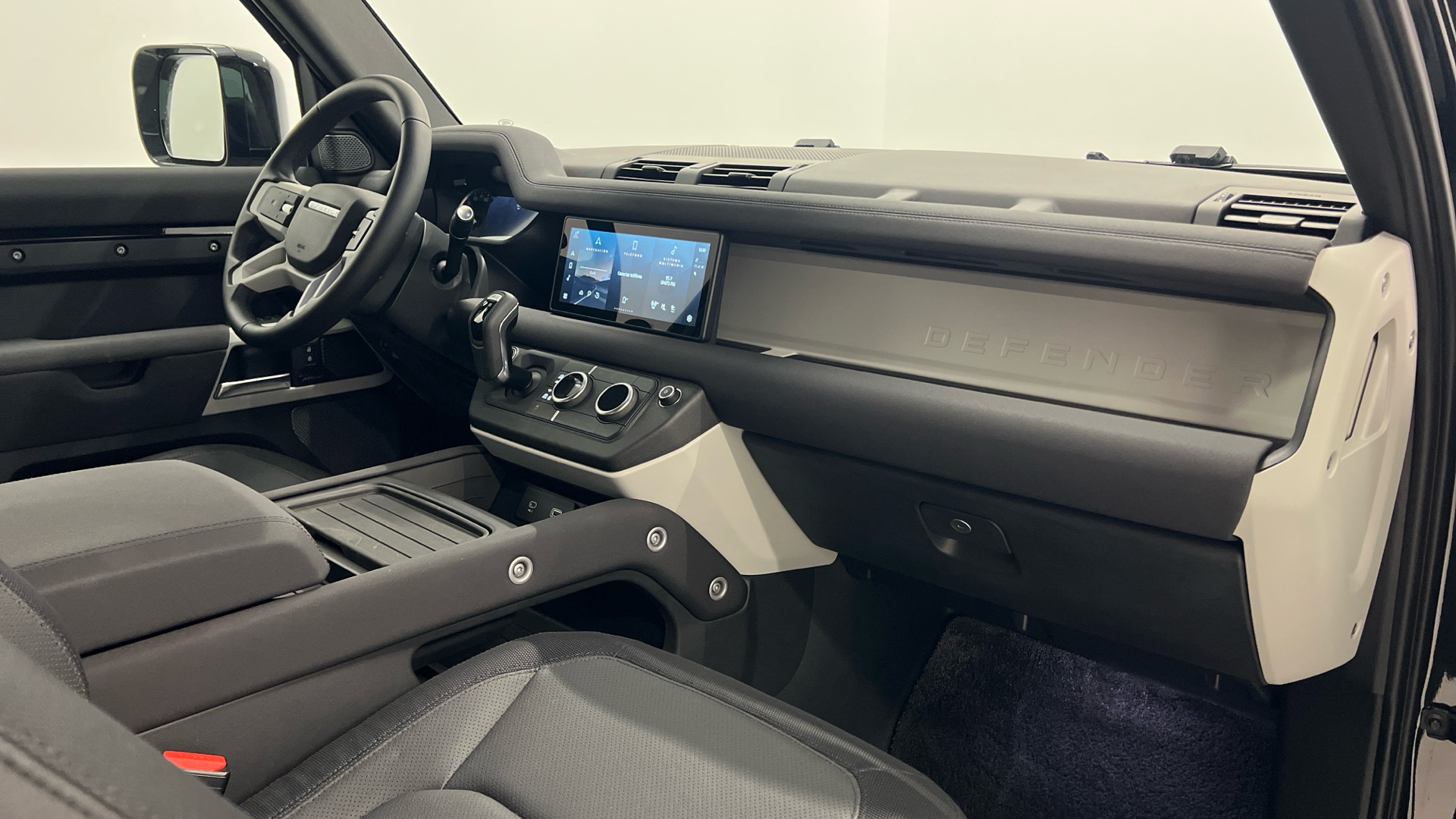 Land Rover Defender 110 3.0 I6 MHEV en Barcelona