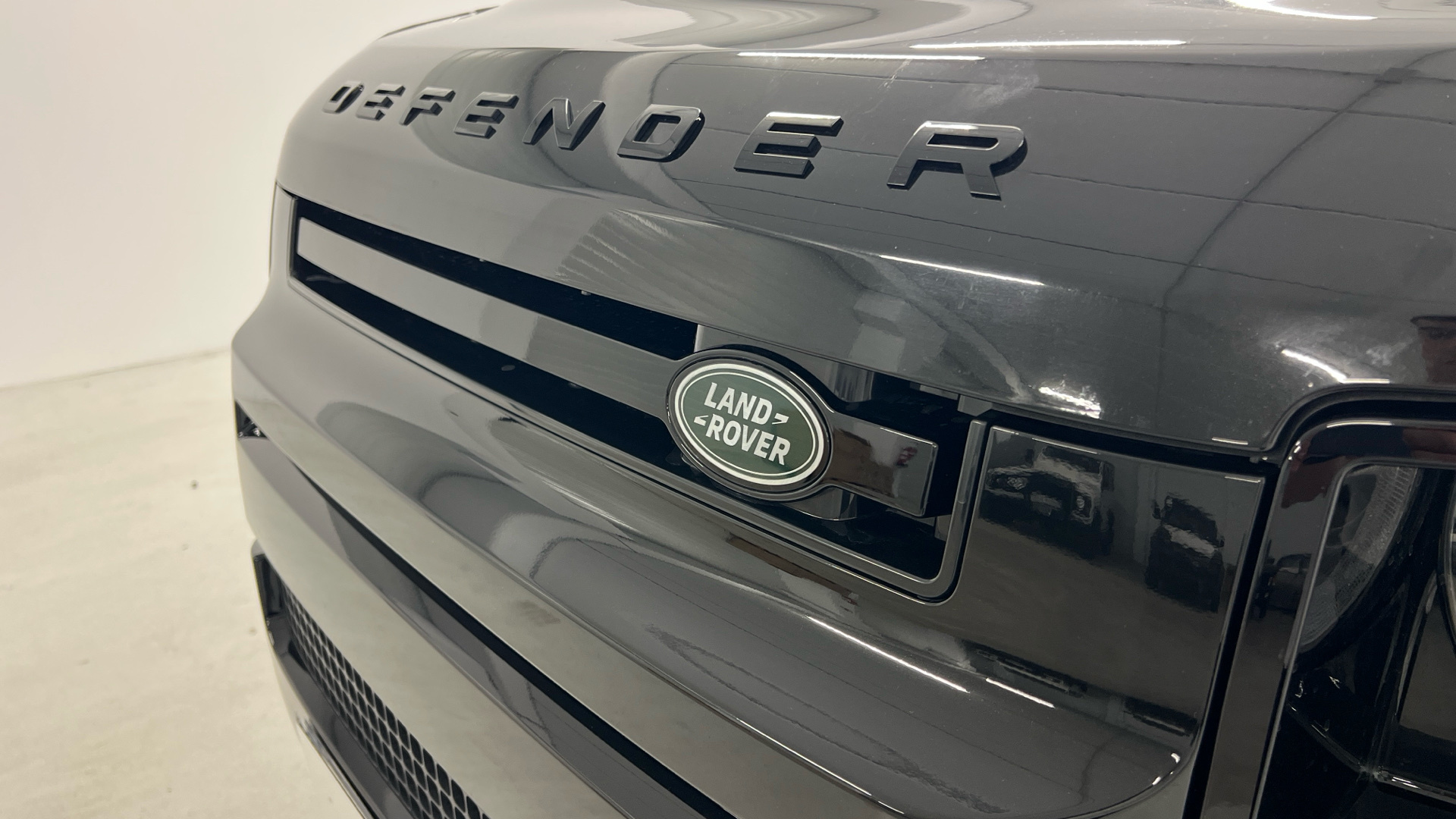 Land Rover Defender 110 3.0 I6 MHEV en Barcelona