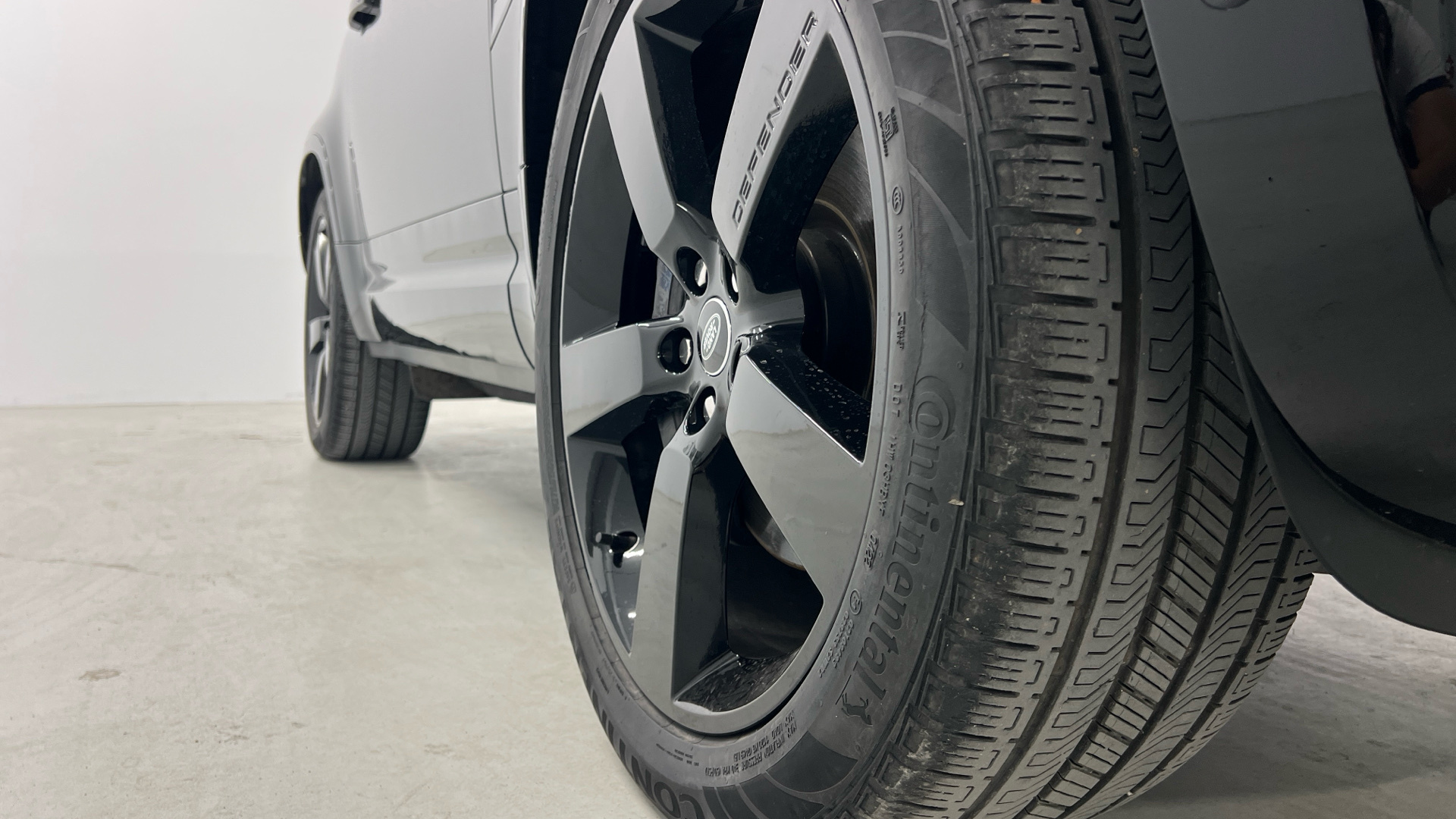 Land Rover Defender 110 3.0 I6 MHEV en Barcelona